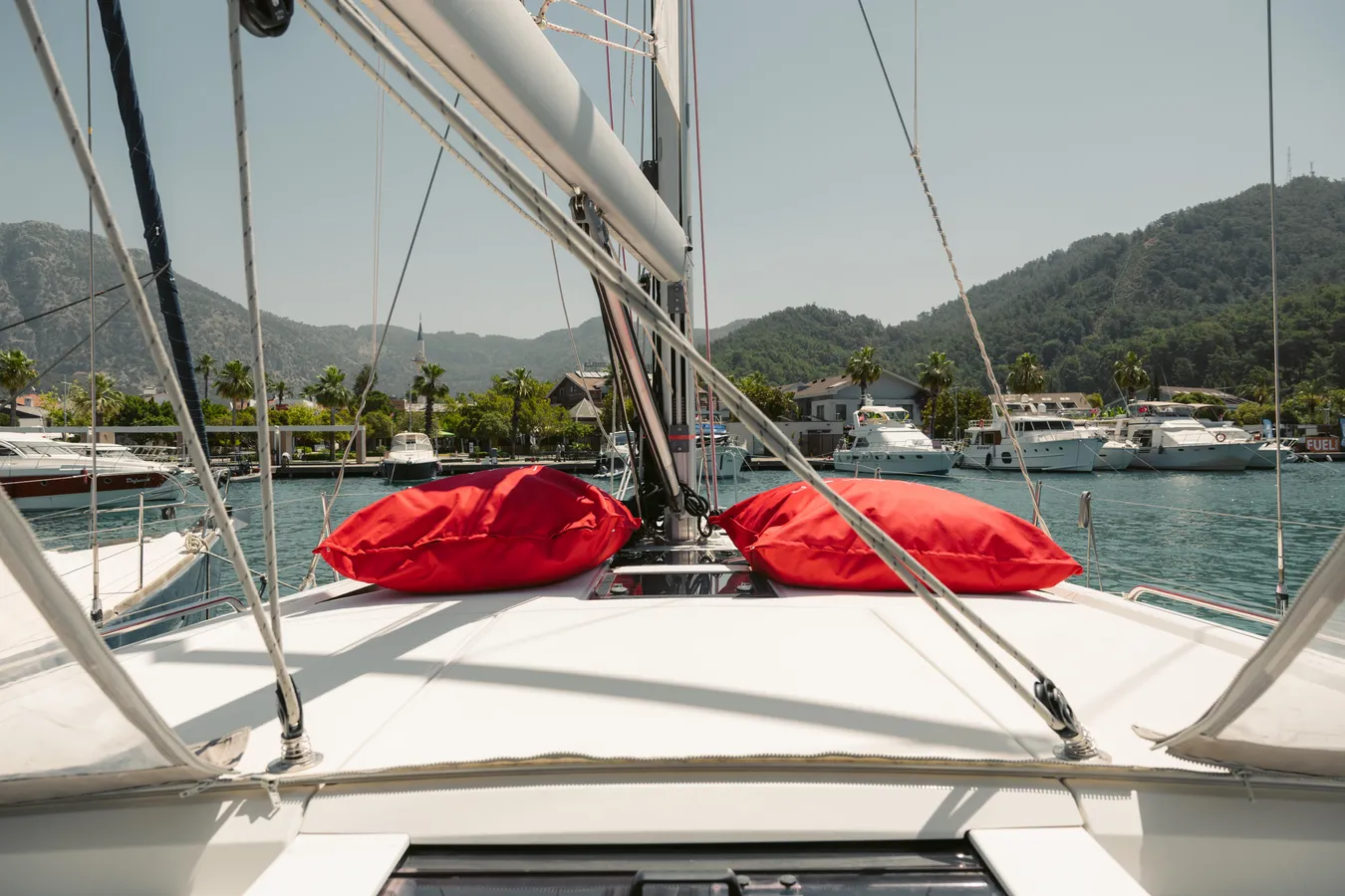 gocek-yelkenli-fethiye-yelkenli-kiralama göcek yelkenli kiralama, göcek kaptansız kiralama, göcek bareboat yat kiralama, fethiye kaptansız kiralama, fethiye bareboat kiralama, fethiye yelkenli kiralama, charter kiralama