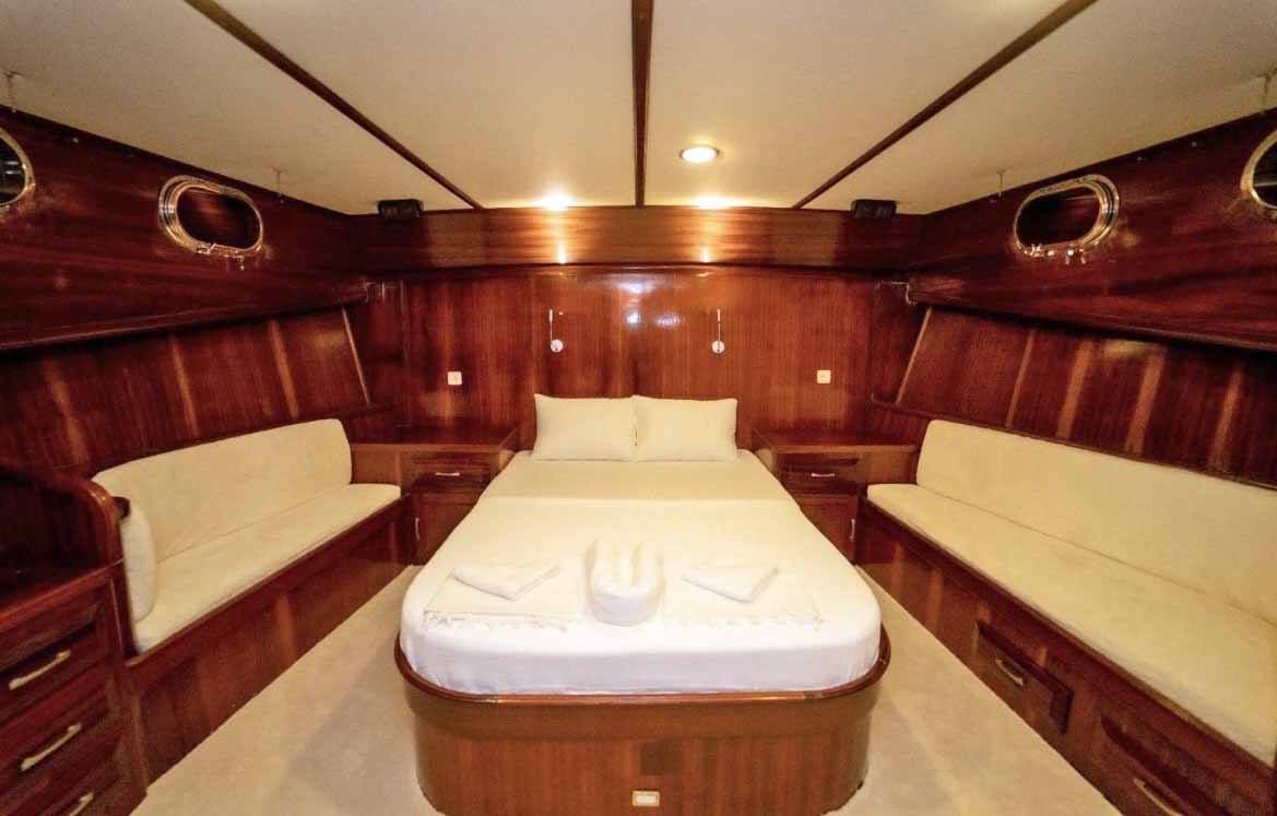 Aden 5 Motoryacht,