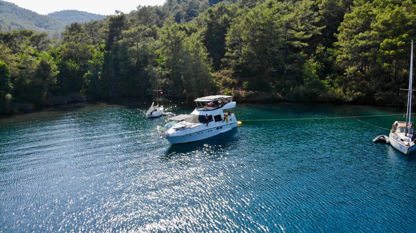 gocek-motoryat-fethiye-trawler-kiralama (24) göcek motoryat kiralama, göcek tekne kiralama, göcek yat kiralama, fethiye tekne kiralama, fethiye yat kiralama, fethiye motoryat kiralama